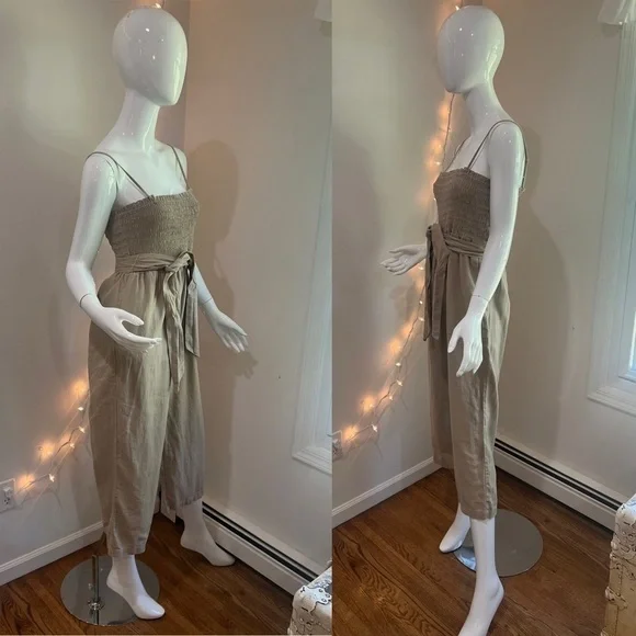 House of Harlow 1960 Beige Smocked Jumpsuit - Picture 2 of 5